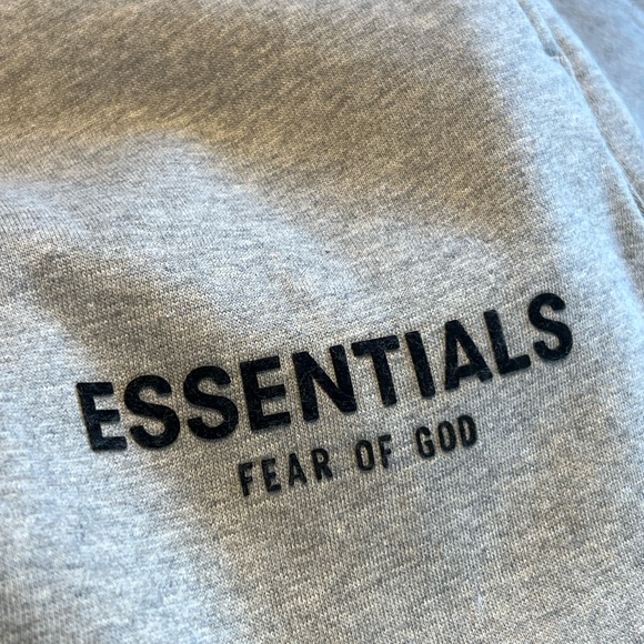 Essentials - Picture 3 of 6